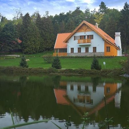 Alirét Vadászház Ságvár Esterno foto
