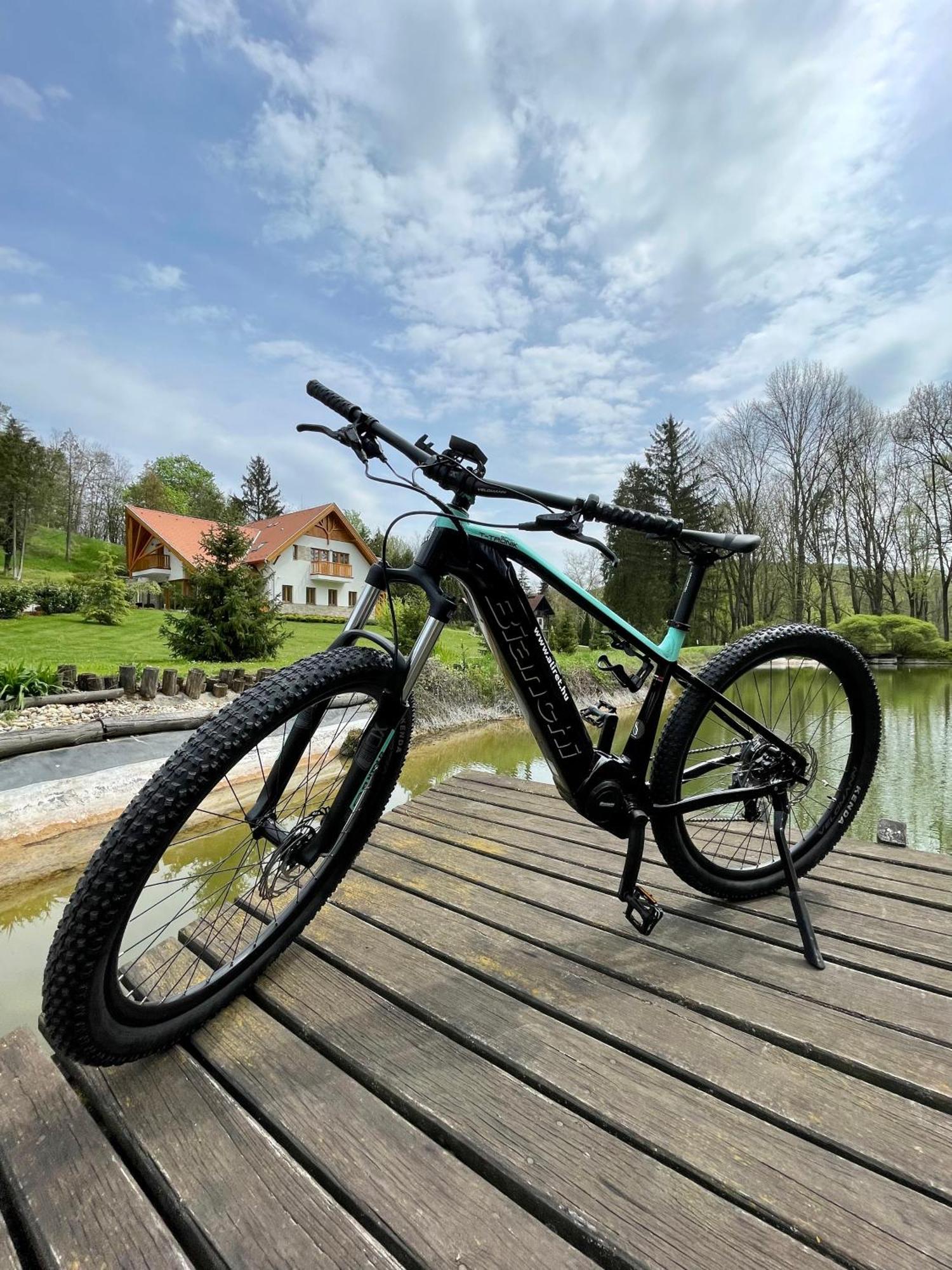 Alirét Vadászház Ságvár Esterno foto