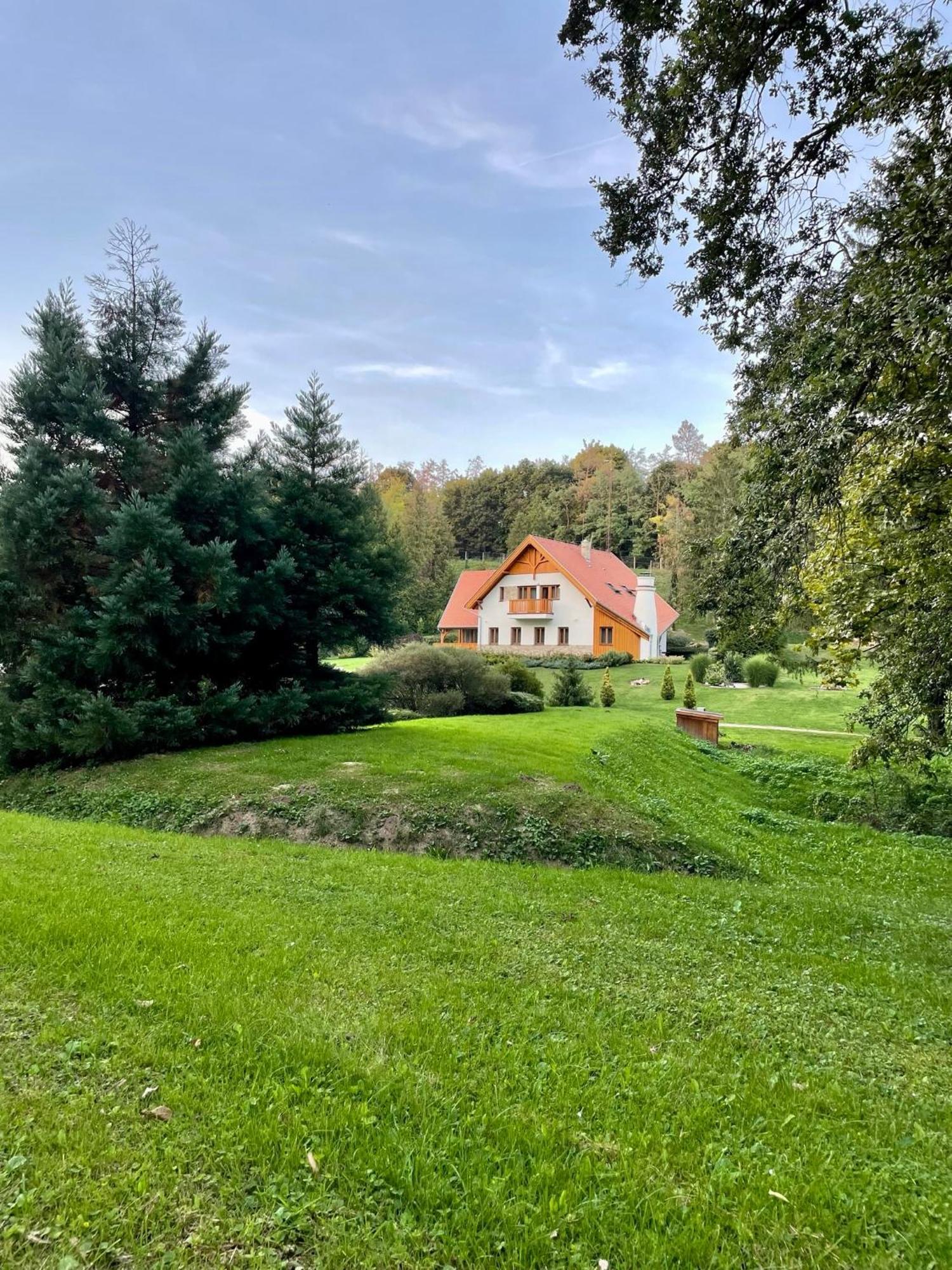Alirét Vadászház Ságvár Esterno foto